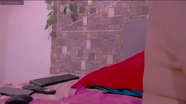 CrazyRousex online show from 03-15-26, 05:09