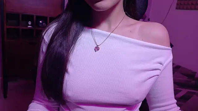 MidnightFlame online show from 11-06-25, 06:12