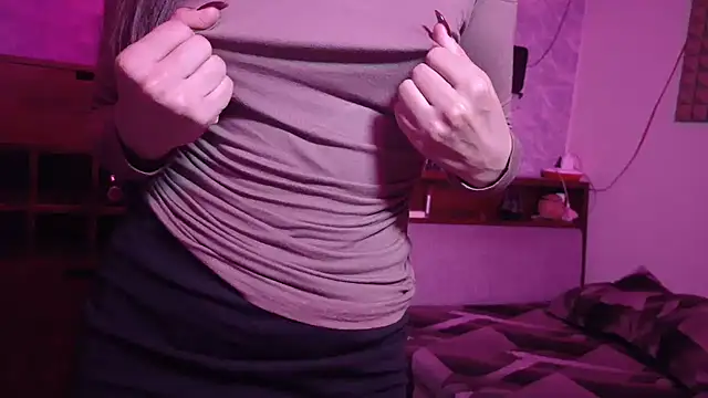 MidnightFlame online show from 10-11-25, 12:39