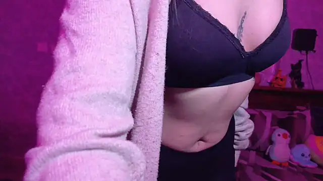 MidnightFlame online show from 12-14-25, 07:08