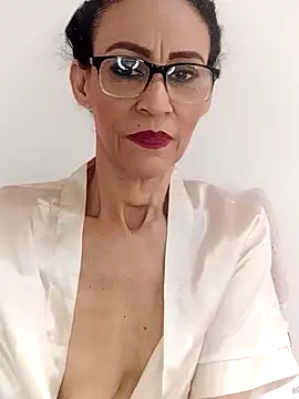 Snapshot of BarbaraMature chatting on 03-01-26, 04:51 BarbaraMature online show from 03-01-26, 04:51