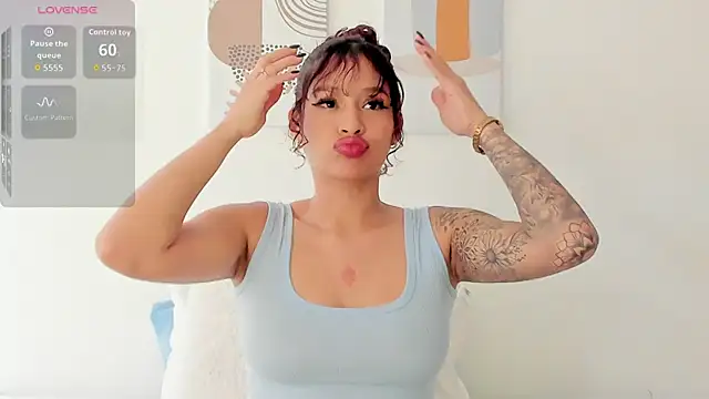 SeleneClark online show from 02-17-26, 06:16