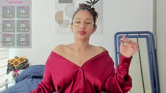 SeleneClark online show from 03-09-26, 06:22