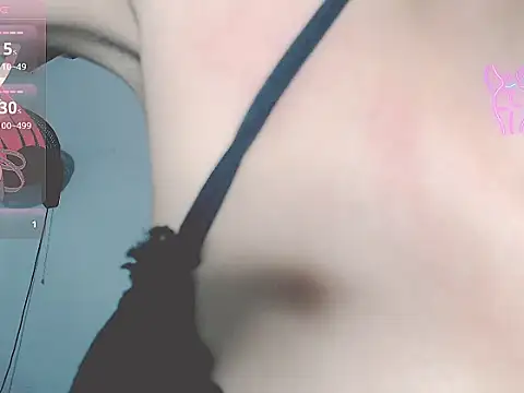 Snapshot of tifany19_ chatting on 09-14-25, 12:33 tifany19  online show from 09-14-25, 12:33