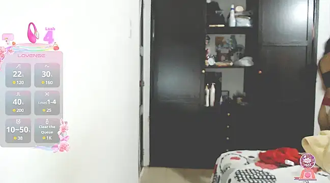 Snapshot of tifany19_ chatting on 03-06-25, 02:30 tifany19  online show from 03-06-25, 02:30