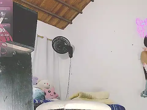 Snapshot of tifany19_ chatting on 09-16-25, 12:55 tifany19  online show from 09-16-25, 12:55