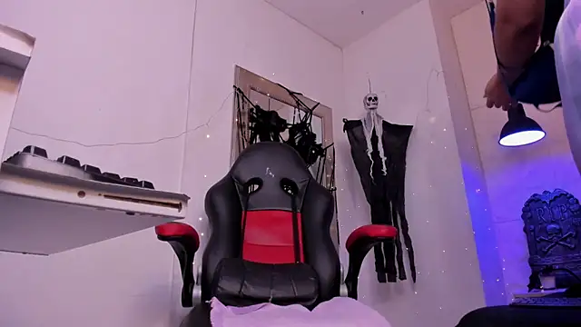 angel hardy dl online show from 10-20-25, 12:06