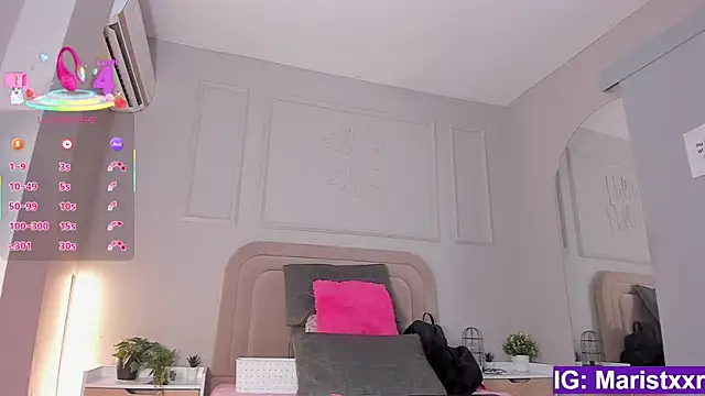 Maristxxr online show from 12-17-25, 07:41