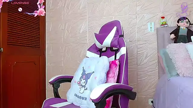 kendallsweet7 online show from 10-15-25, 07:44