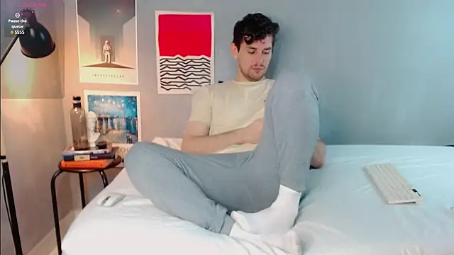 Elio555 online show from 01-17-26, 04:21