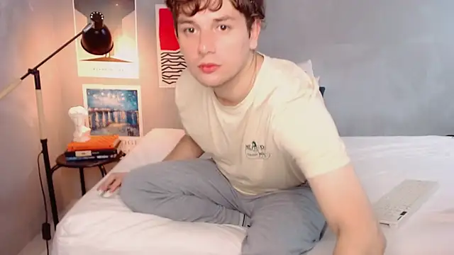 Elio555 online show from 11-01-25, 01:49