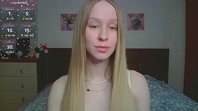 Snapshot of Lily__Devil chatting on 01-17-26, 05:38 Lily Devil online show from 01-17-26, 05:38