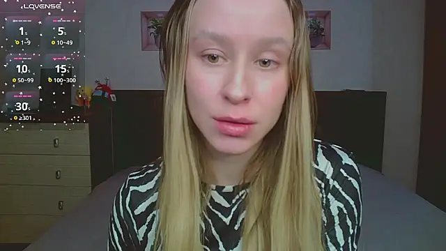 Snapshot of Lily__Devil chatting on 01-09-26, 04:03 Lily Devil online show from 01-09-26, 04:03