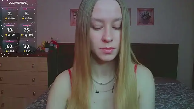 Snapshot of Lily__Devil chatting on 02-04-26, 06:41 Lily Devil online show from 02-04-26, 06:41