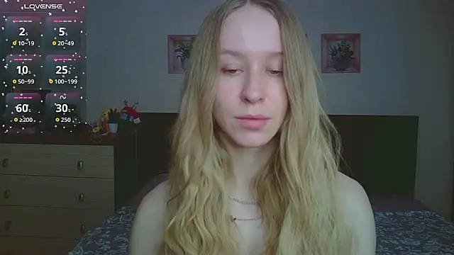 Snapshot of Lily__Devil chatting on 02-06-26, 09:05 Lily Devil online show from 02-06-26, 09:05