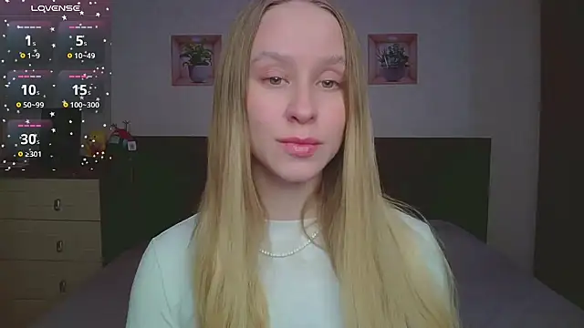 Snapshot of Lily__Devil chatting on 01-11-26, 03:30 Lily Devil online show from 01-11-26, 03:30