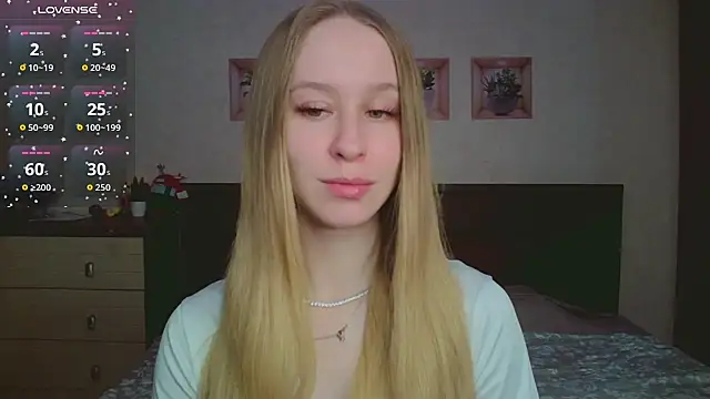 Snapshot of Lily__Devil chatting on 02-17-26, 03:31 Lily Devil online show from 02-17-26, 03:31