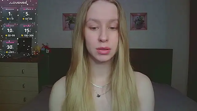 Snapshot of Lily__Devil chatting on 01-14-26, 03:37 Lily Devil online show from 01-14-26, 03:37