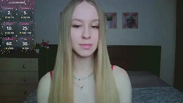 Snapshot of Lily__Devil chatting on 02-12-26, 03:01 Lily Devil online show from 02-12-26, 03:01