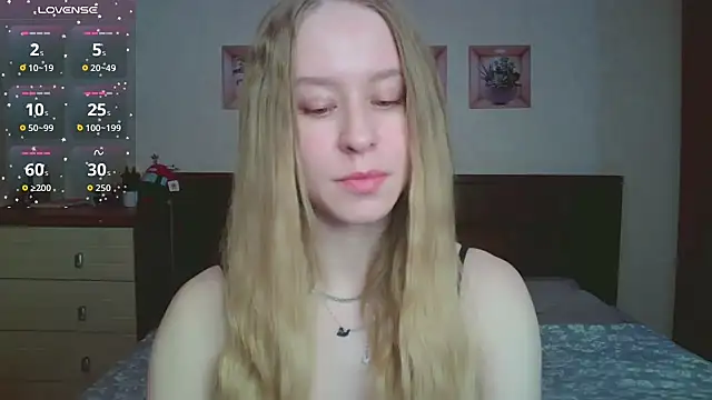 Snapshot of Lily__Devil chatting on 02-28-26, 01:22 Lily Devil online show from 02-28-26, 01:22