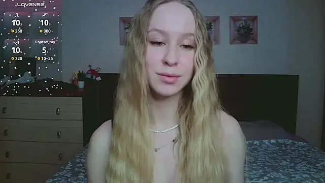 Snapshot of Lily__Devil chatting on 02-11-26, 03:01 Lily Devil online show from 02-11-26, 03:01