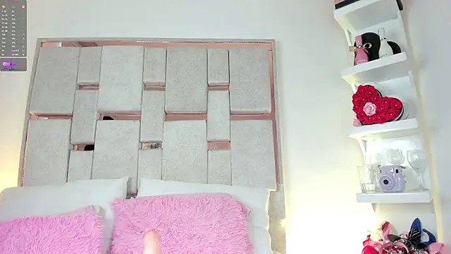 kristel s online show from 10-12-25, 12:17