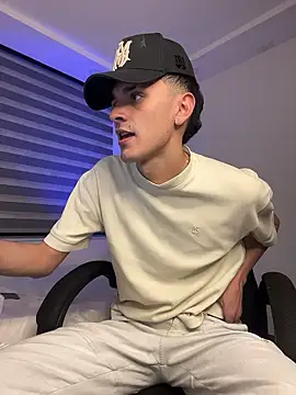 Snapshot of bastia_noooo chatting on 01-15-26, 05:55 bastia noooo online show from 01-15-26, 05:55