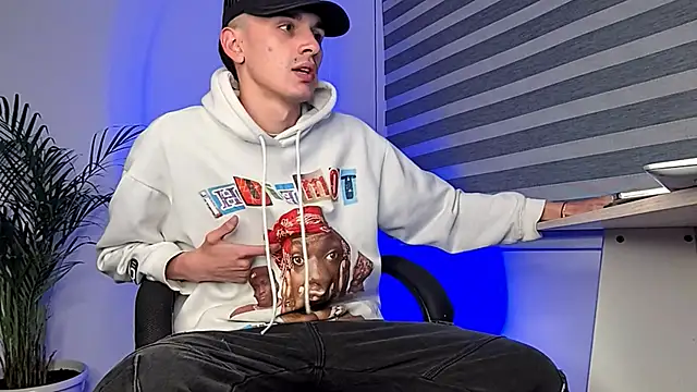 Snapshot of bastia_noooo chatting on 09-09-25, 06:23 bastia noooo online show from 09-09-25, 06:23