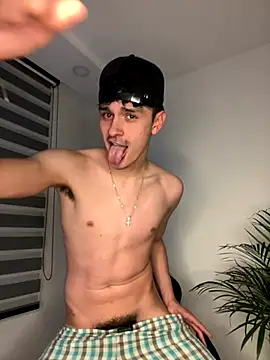 Snapshot of bastia_noooo chatting on 10-24-25, 09:41 bastia noooo online show from 10-24-25, 09:41