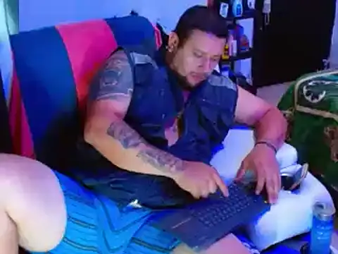 Snapshot of Michaell_Myerss_ chatting on 03-07-25, 08:55 Michaell Myerss  online show from 03-07-25, 08:55