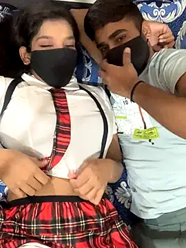 hottiess69 online show from 09-23-25, 07:37