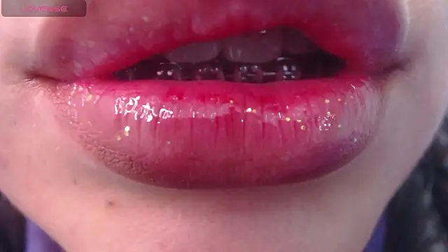 Georgina 1t online show from 03-10-25, 06:34