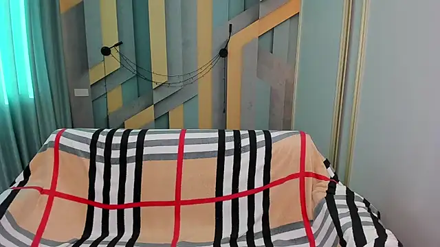 EmilyWalkeri online show from 11-21-25, 08:13