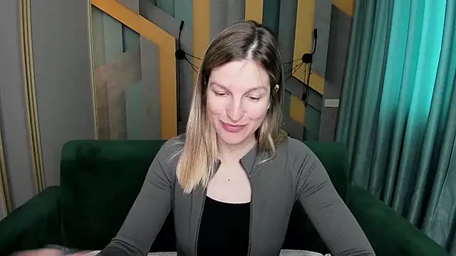 EmilyWalkeri online show from 04-03-26, 07:04