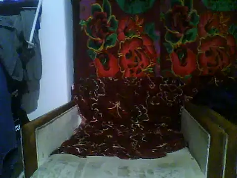 Snapshot of Rejtelmesest chatting on 09-27-25, 10:05 Rejtelmesest online show from 09-27-25, 10:05