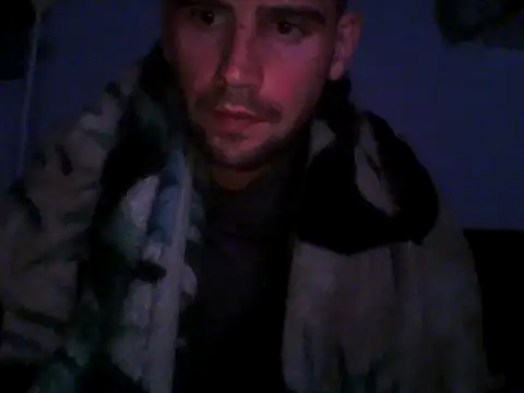 Snapshot of Rejtelmesest chatting on 11-04-25, 08:45 Rejtelmesest online show from 11-04-25, 08:45