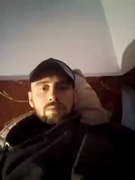 Snapshot of Rejtelmesest chatting on 10-20-25, 06:52 Rejtelmesest online show from 10-20-25, 06:52