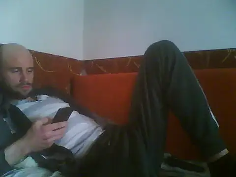 Snapshot of Rejtelmesest chatting on 03-13-25, 08:26 Rejtelmesest online show from 03-13-25, 08:26