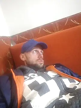 Snapshot of Rejtelmesest chatting on 03-21-25, 09:34 Rejtelmesest online show from 03-21-25, 09:34