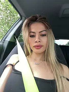 Snapshot of Natalimuur chatting on 06-06-26, 03:06 Natalimuur online show from 06-06-26, 03:06