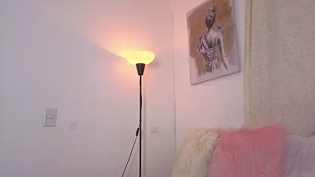 Snapshot of Cristel_Boom chatting on 07-18-26, 01:52 Cristel Boom online show from 07-18-26, 01:52