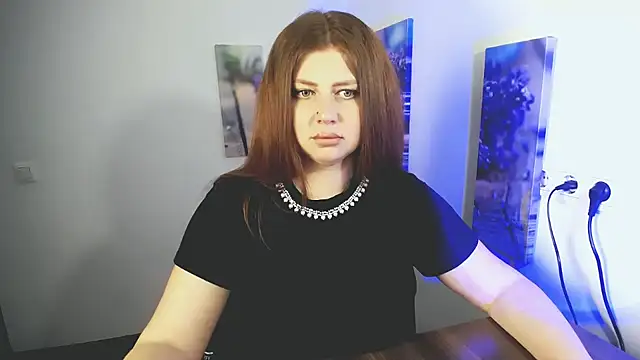 Snapshot of Lizzy_Love chatting on 05-15-26, 09:07 Lizzy Love online show from 05-15-26, 09:07
