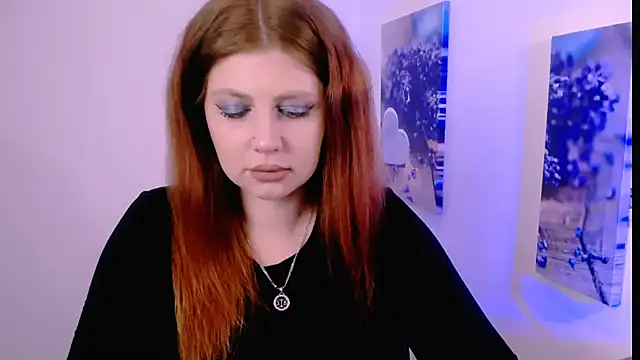 Lizzy Love online show from 12-04-25, 07:35