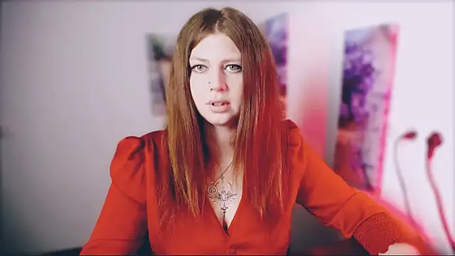 Snapshot of Lizzy_Love chatting on 04-17-26, 06:55 Lizzy Love online show from 04-17-26, 06:55