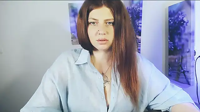Snapshot of Lizzy_Love chatting on 06-07-26, 08:41 Lizzy Love online show from 06-07-26, 08:41