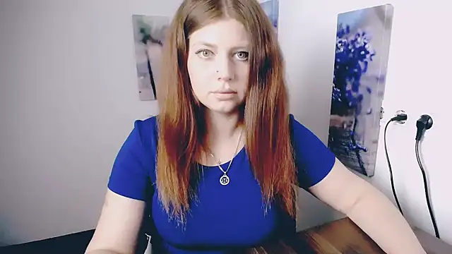 Snapshot of Lizzy_Love chatting on 04-03-26, 12:33 Lizzy Love online show from 04-03-26, 12:33