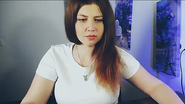 Snapshot of Lizzy_Love chatting on 06-03-26, 09:10 Lizzy Love online show from 06-03-26, 09:10
