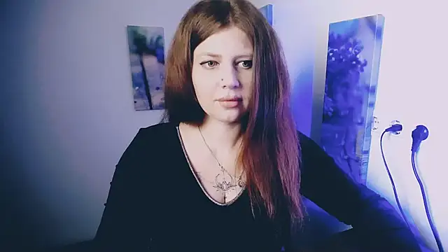 Snapshot of Lizzy_Love chatting on 04-16-26, 06:52 Lizzy Love online show from 04-16-26, 06:52