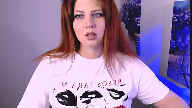 Lizzy Love online show from 11-20-25, 01:23