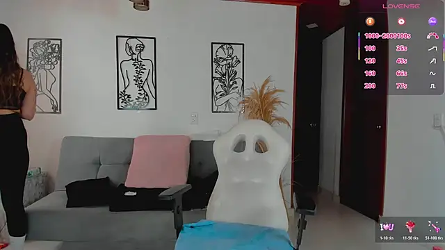 Snapshot of cindy_love2 chatting on 07-12-26, 07:37 cindy love2 online show from 07-12-26, 07:37